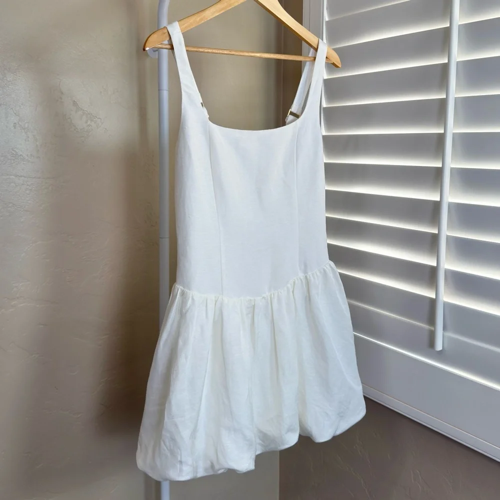 Ever New Heidi Bubble Hem Mini Dress Size 8 Cream Ivory Linen Blend NWT